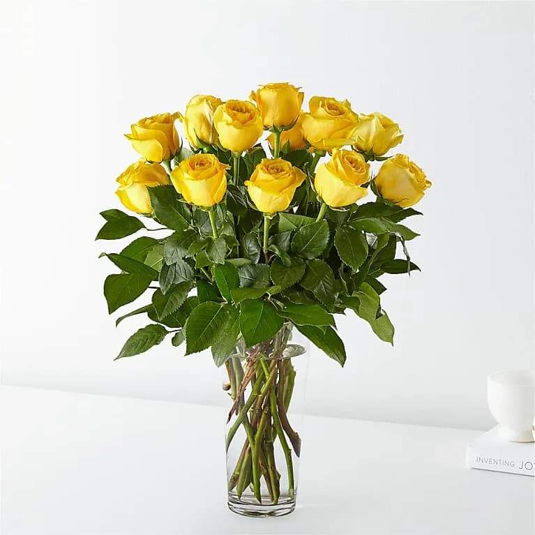 Long Stem Yellow Rose Bouquet Standard - 12 Roses